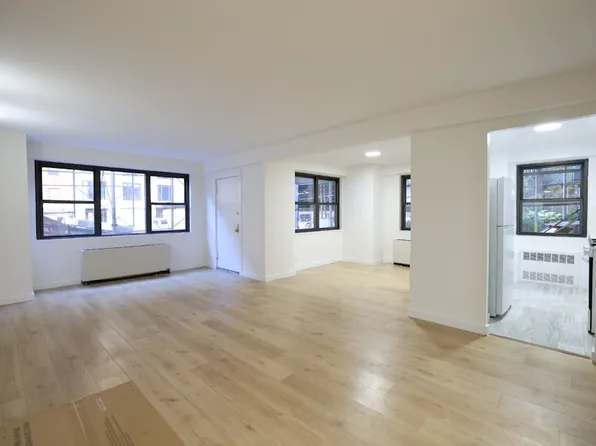 305 East 86th Street image 1 of 15