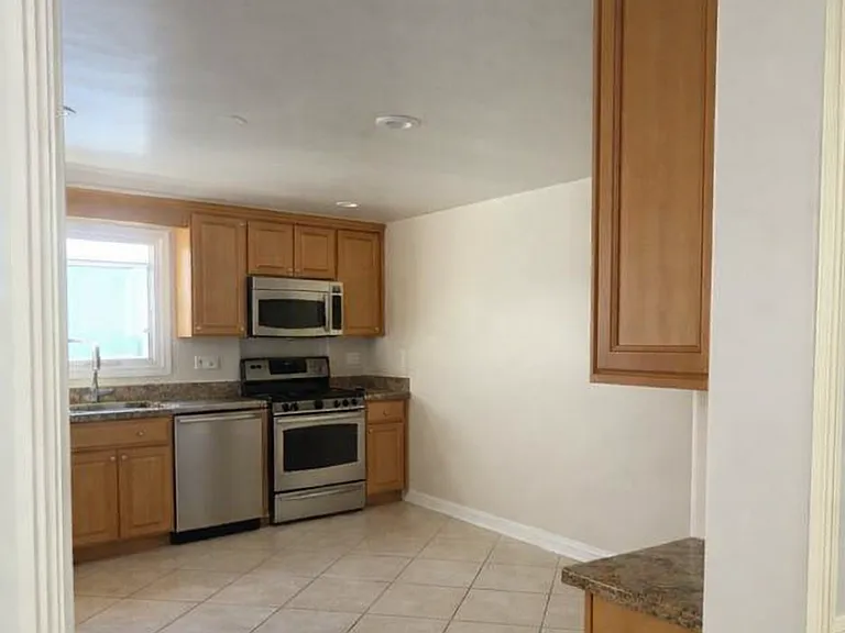 505 Colgate Way — Photo 13