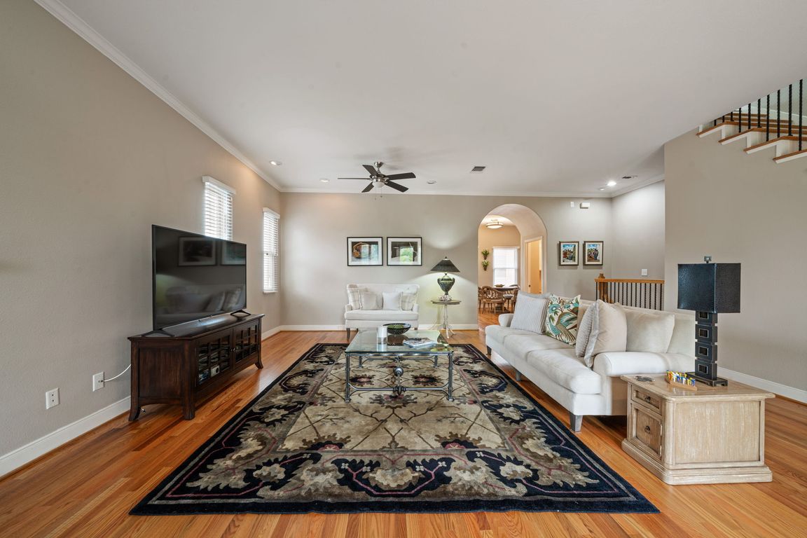 next background image