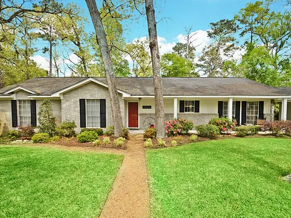 12106 Quail Hollow Ln, Pinehurst, TX 77362