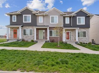 598 Prairie Dr, Tiffin, IA 52340