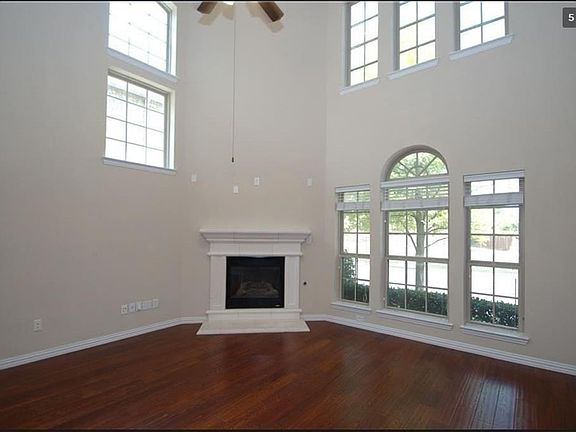3rd image of 4357 Kestrel Way
