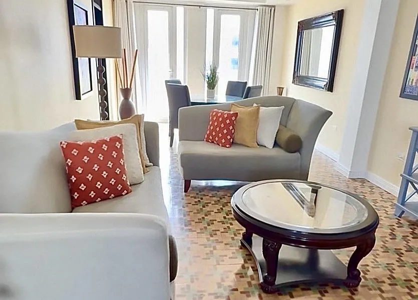 2 bed, 1.0 bath, 980 sqft, $3,300 — Photo 4