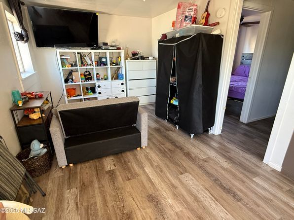 tucson-arizona-119228572 picture