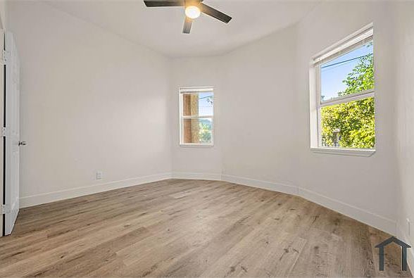 1st image of 1647 W 12th Pl APT 1