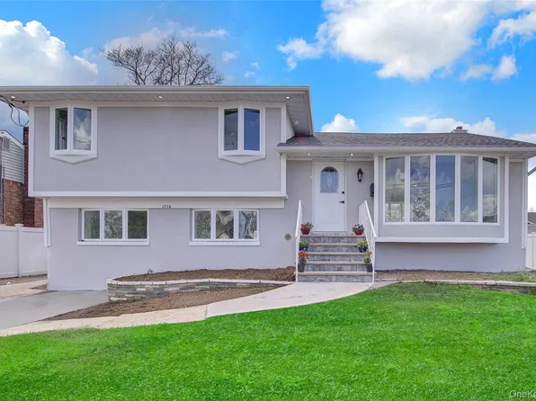 1716 White Street, North Bellmore, NY 11710