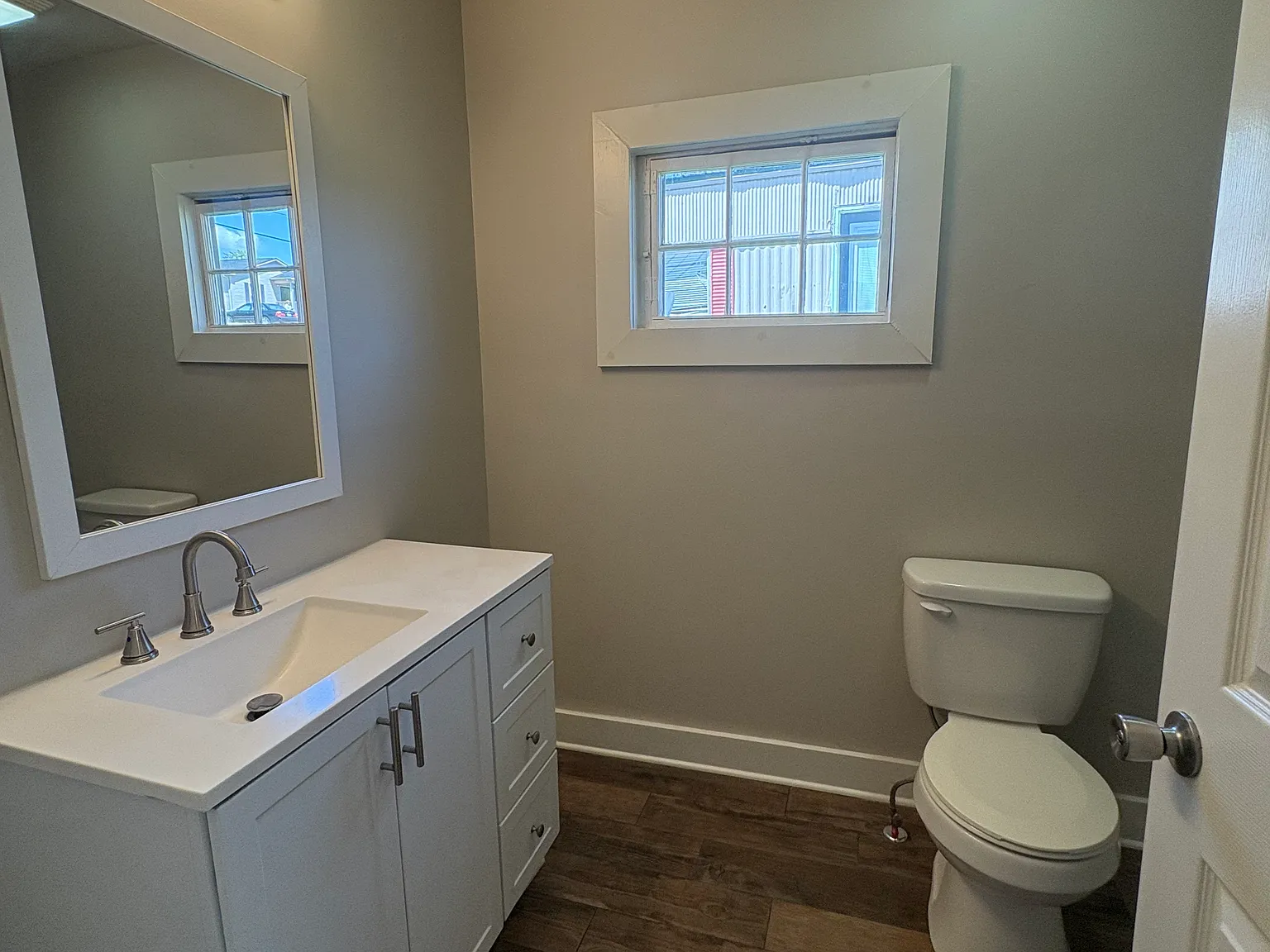 3 bed, 900 sqft, $1,400 — Photo 4