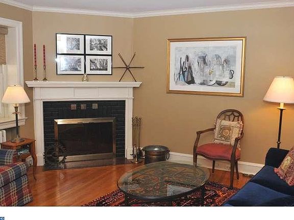 4th image of 48 Woodale Ave