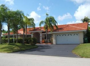 8460 SW 198th St, Cutler Bay, FL 33189