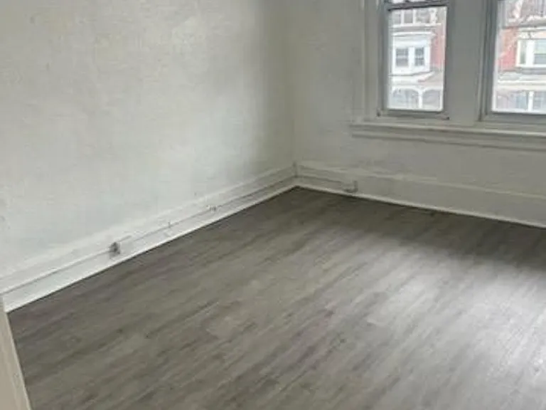 5023 Walnut Street — Photo 7