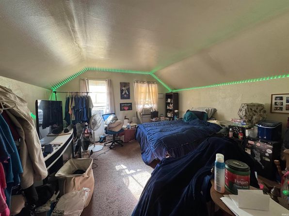 fort-wayne-indiana-73127869 picture