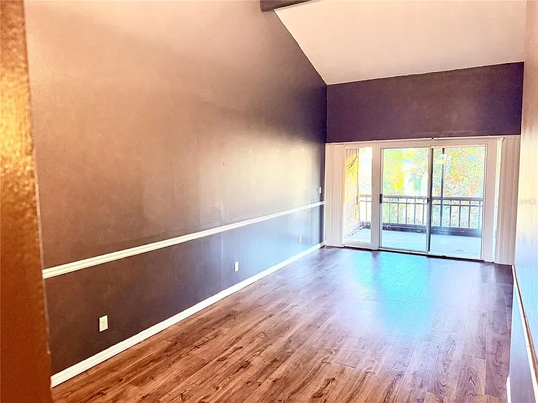6519 W Newberry Rd #211 — Photo 5