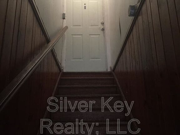 2nd image of 107 Forrest Ave APT 1
