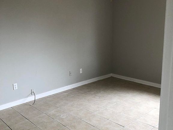 5th image of 567 Shannon Dr