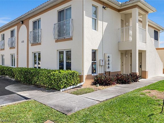 3rd image of 406 SW 3rd St APT 102B