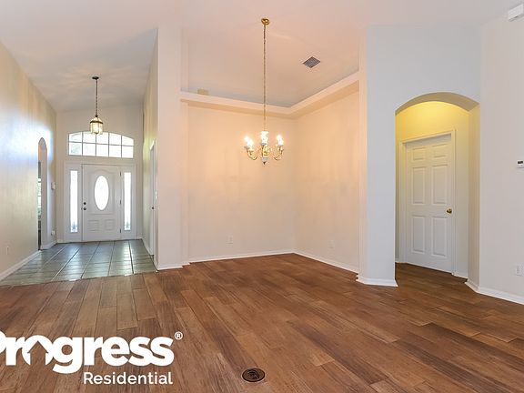 4th image of 15513 Granby Pl