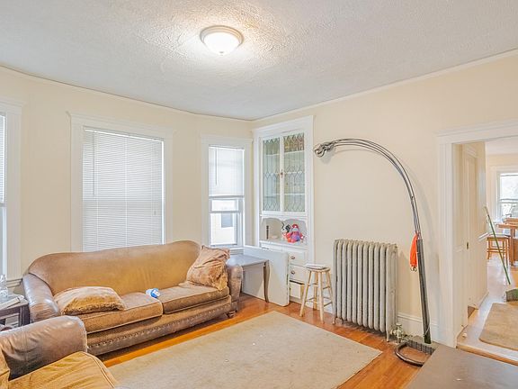 5th image of 1117 Saratoga St