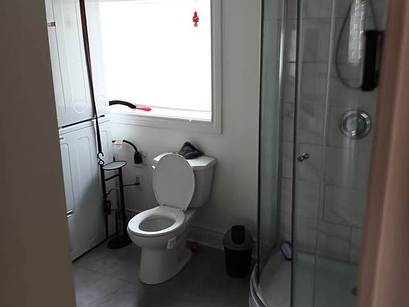 5th image of 311 Dunsmure Rd