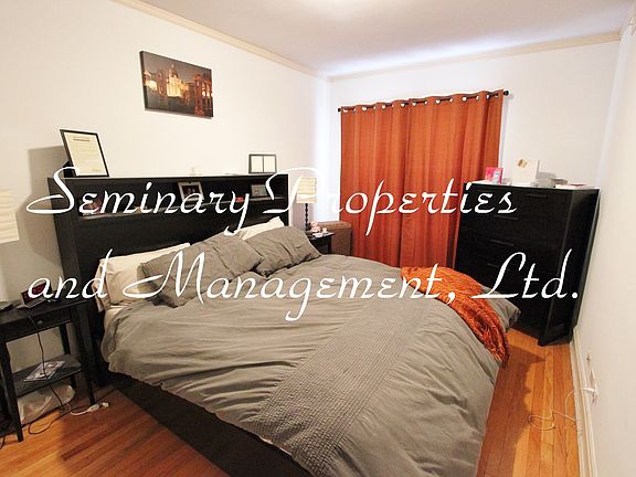 3rd image of 1436 W Belle Plaine Ave APT 2F