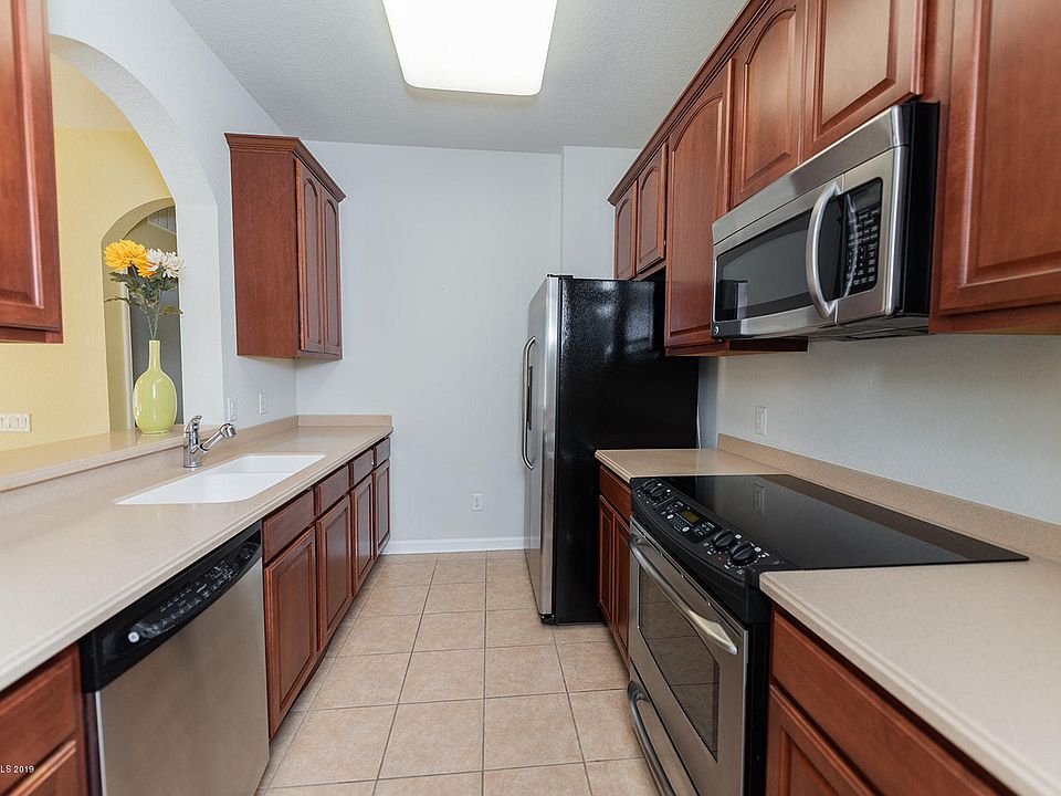 1st image of 1576 Peregrine Cir Unit 405