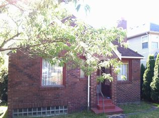 8516 16th Ave NE, Seattle, WA 98115