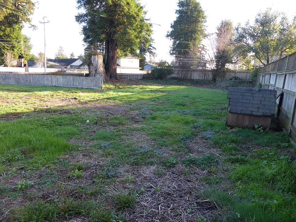 2nd image of 6028 Walnut Dr