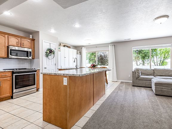 2nd image of 163 Arlington Way