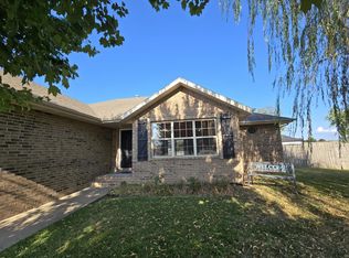 3904 N Grassland Dr, Ozark, MO 65721