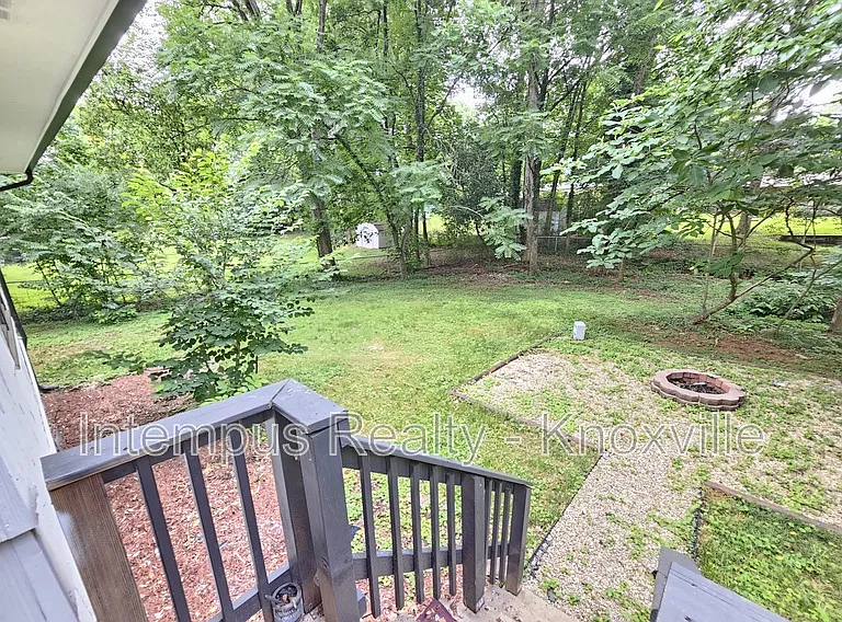 2000 Nandina Dr — Photo 18