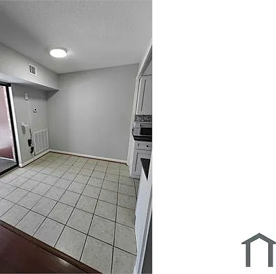 2226 Castle Rock Sq #11C — Photo 11
