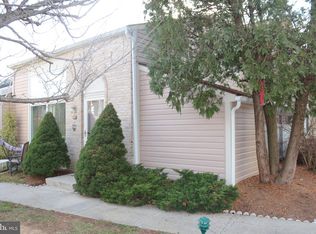 1504 Kensington Dr, Hagerstown, MD 21742