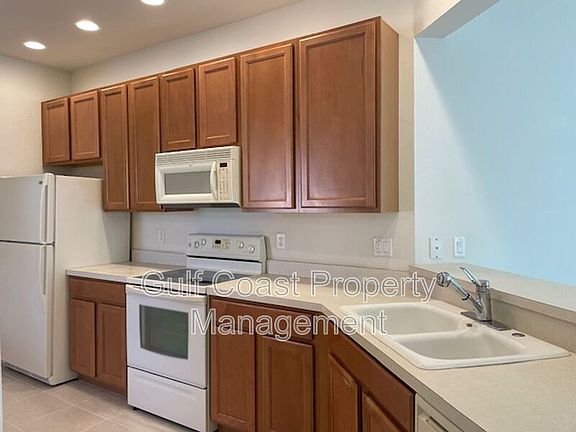 4th image of 2096 Batello Dr