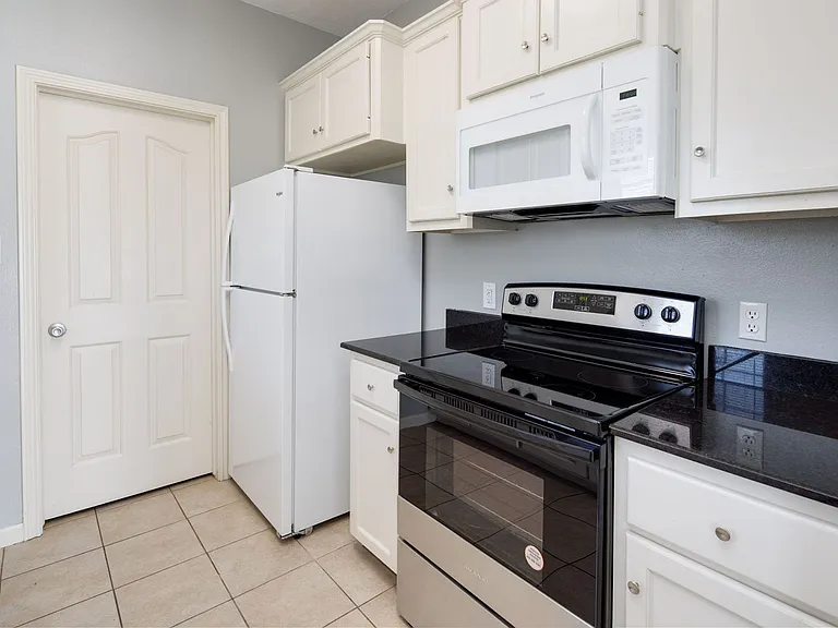 1503 Hollowhill Dr #A — Photo 10