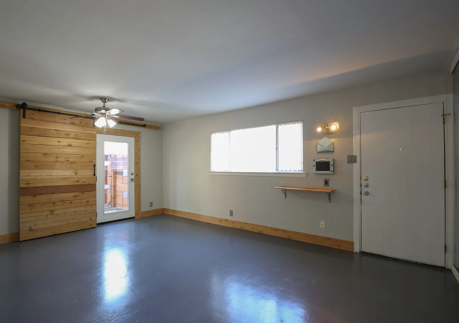 Locust Center — Photo 2