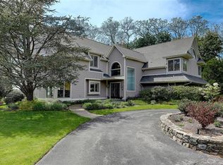 17 Oyster Point, Warren, RI 02885