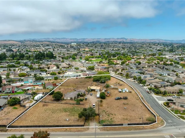 1591-1601 Farroll Rd, Grover Beach, CA 93433