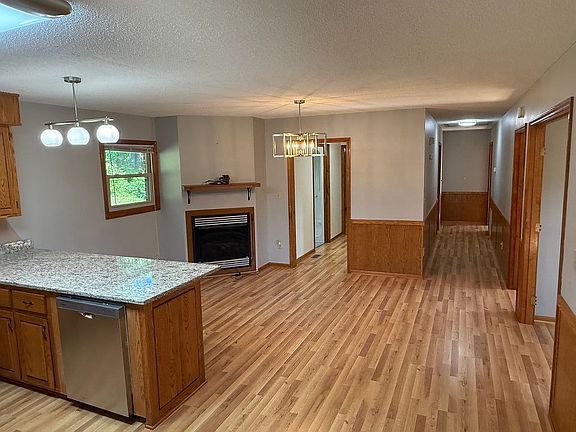 4th image of 3596 Bradley Rd