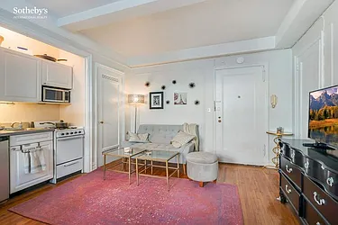 Rented by Sotheby's International Realty
