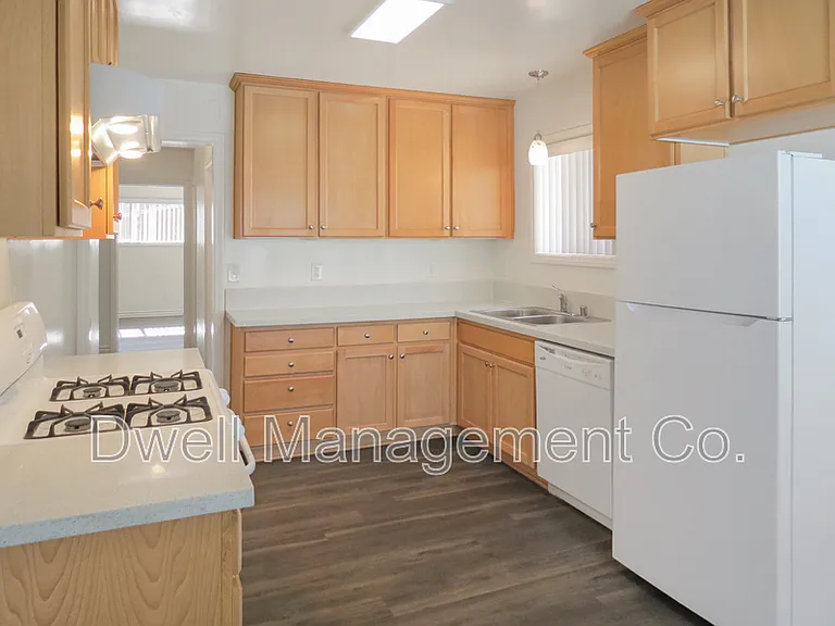 2230 Main St — Photo 5