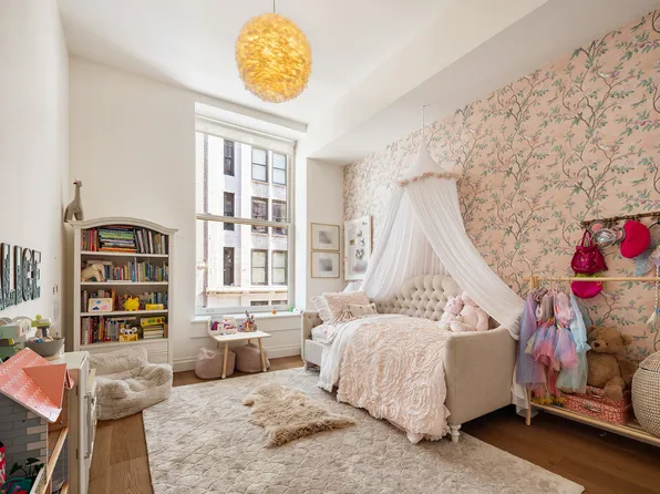 42 East 20th Street image 9 of 13