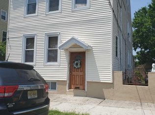 422-424 E 19th St, Paterson, NJ 07524