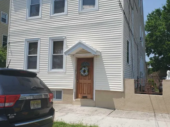 422-424 E 19th St, Paterson, NJ 07524