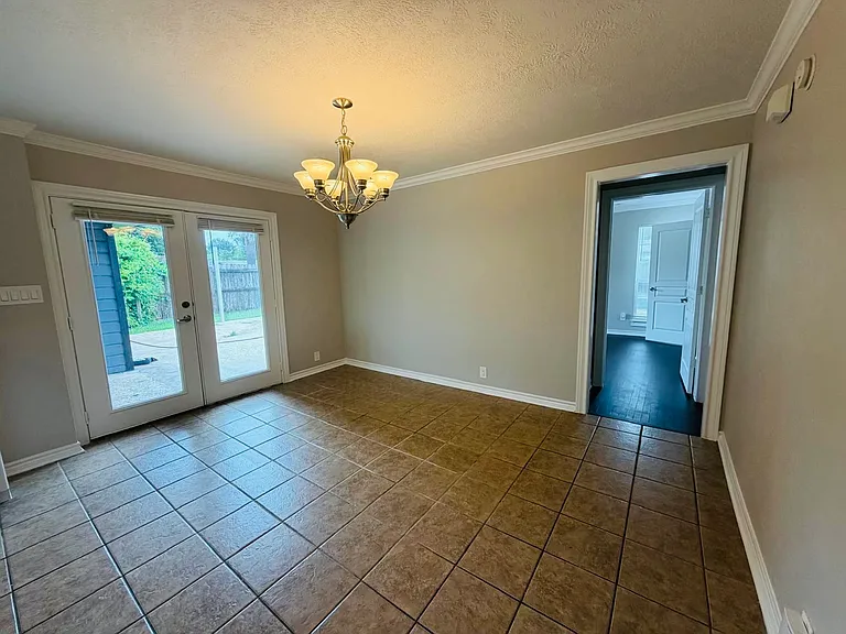5080 Browning Dr — Photo 7