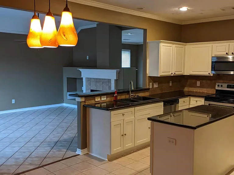 5602 Walkabout Way — Photo 9