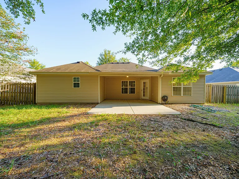 3121 Alexandria Dr — Photo 32