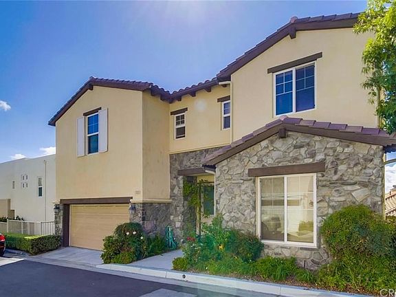 2nd image of 5701 Como Cir #24