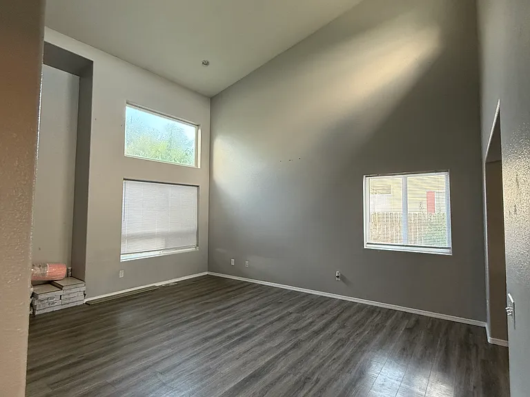 112 Mallard Dr — Photo 10
