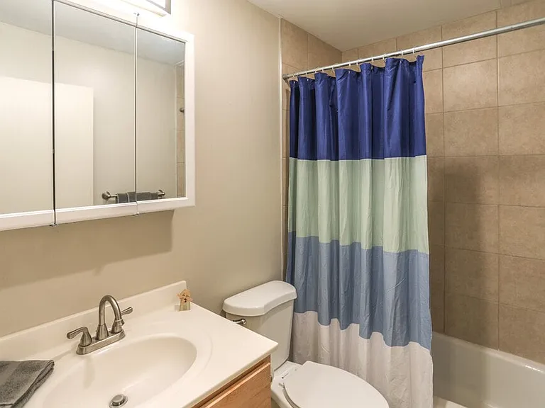 MV Apartments — Photo 5