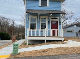 212 NE Briartown Mews, Bentonville, AR 72712