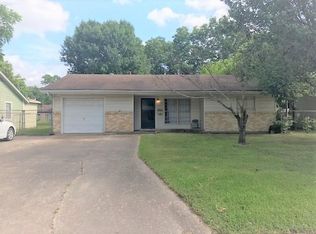 526 W Obion Rd, Houston, TX 77091